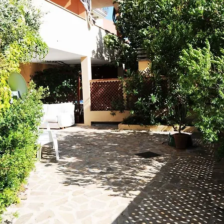 Casa Derosas Bed & Breakfast 3*