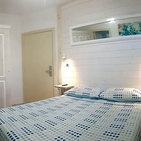 Bed & Breakfast Casa Derosas 3*