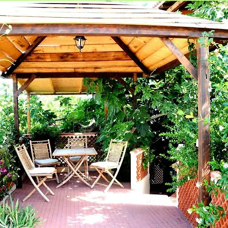 Casa Derosas Panzió Golfo Aranci