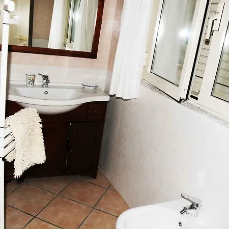 Casa Derosas Bed and breakfast Golfo Aranci