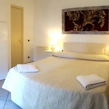 Casa Derosas Bed & Breakfast