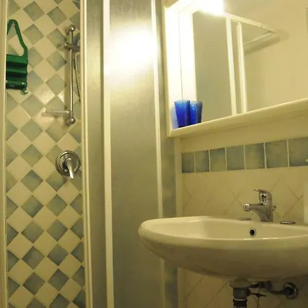 Casa Derosas Panzió Golfo Aranci